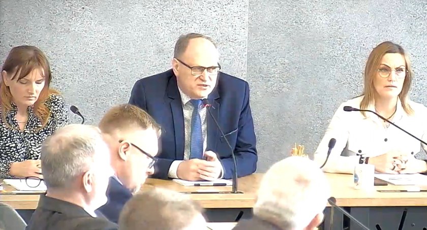 Na zdjęciu wiceprezydent Monika Andrysiak, prezydent Jarosław Ferenc, wiceprzewodnicząca rady miasta Beata Kowalska