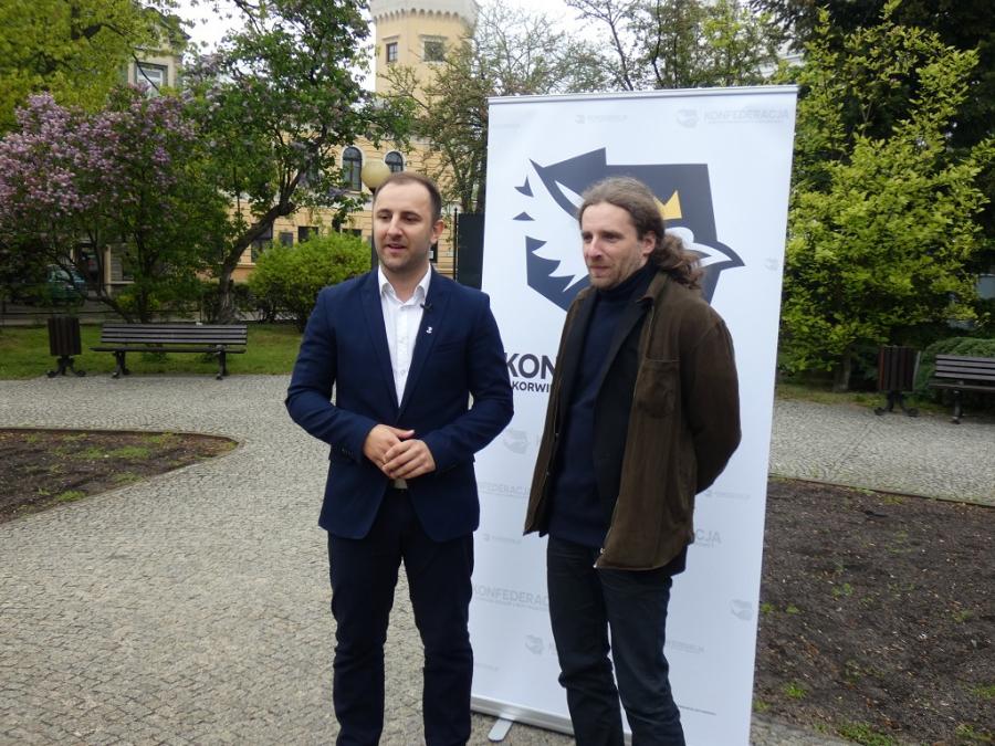 [FILM] Polska powinna opuścić UE? Konfederacja Korwin Braun Liroy