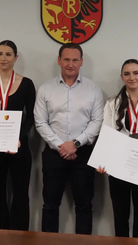 Oliwia Drzazga i Monika Szymanek w weekend zdobywały medale, w poniedziałek odbierały gratulacje