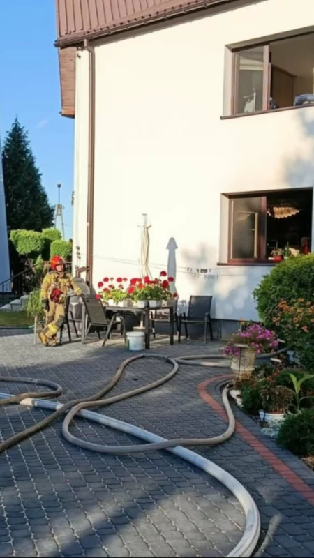 Pożar w plebanii w Radomsku ksiądz bezpiecznie opuścił budynek