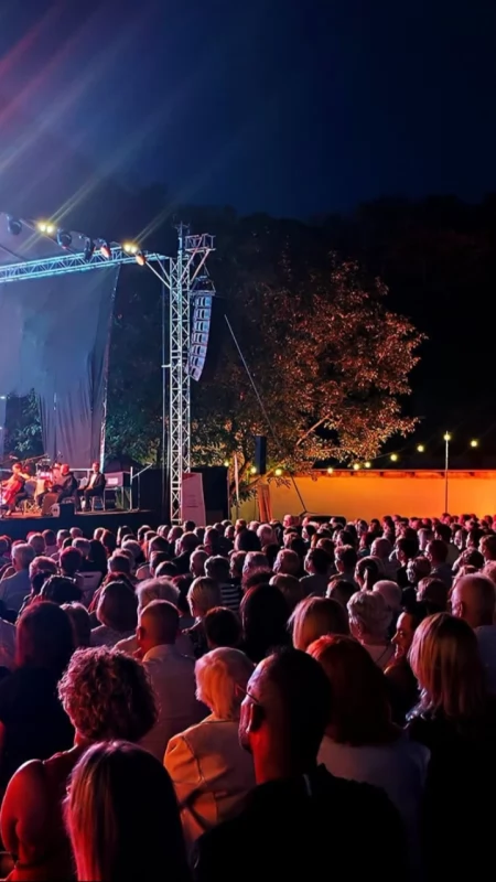 Oratorium w klasztornym ogrodzie. „Pieśń niewyśpiewana
