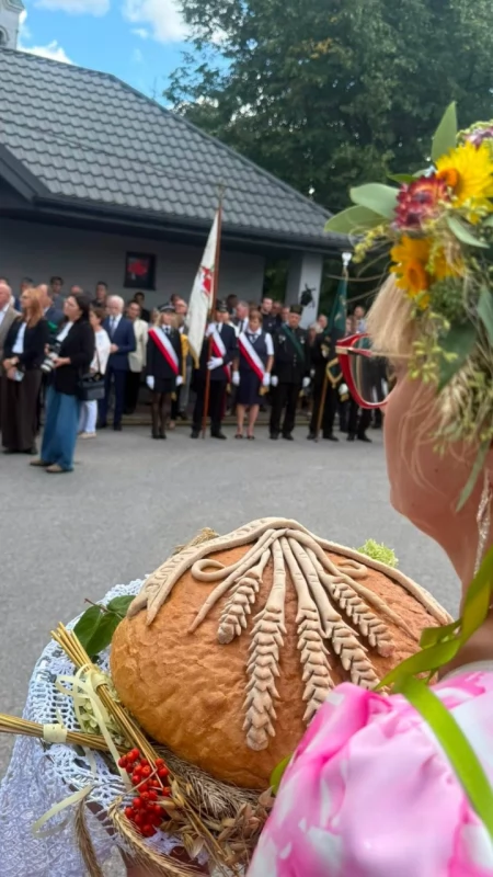 Dożynki w Kamieńsku. Tradycyjnie msza, przemarsz i przemówienia. A potem zabawa