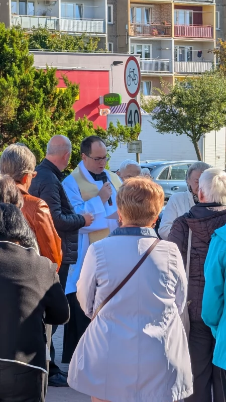 Koronka do Bożego Miłosierdzia. Radomszczanie modlą się u zbiegu Piastowskiej i Leszka Czarnego. O pokój i nawrócenie narodów
