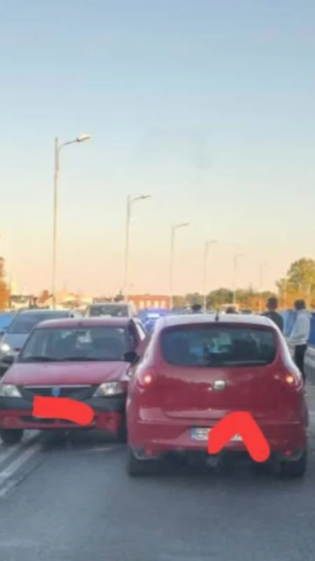 Zderzenie na wiadukcie. Sprawca zapłaci mandat, kierowca drugiego auta stanie przed sądem