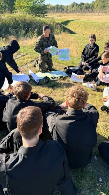 Manewry uczniów Zespół Szkół Ponadpodstawowych nr 1