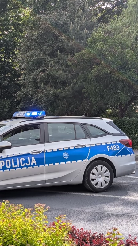 Po atakach nożowników w szkołach drugi stopień alarmowy. Rano w placówkach pojawią się policjanci. Dyrektor: - Reagujemy na bieżąco na agresję, również w sieci