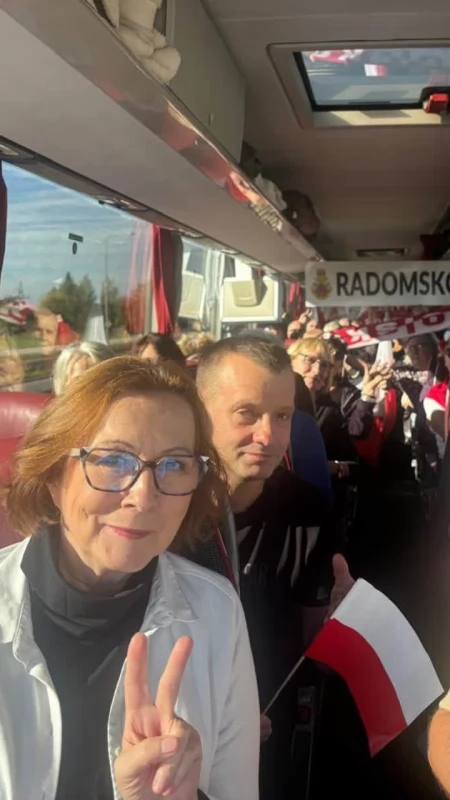 [WIDEO] Anna Milczanowska (PiS): Wielka mobilizacja Patriotów w obronie Trybunału Konstytucyjnego i suwerennej Polski. Radomszczanie pojechali do Warszawy