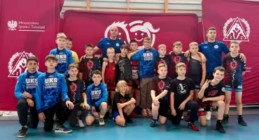 Trzy medale i drużynowe zwycięstwo UKS Zapaśnik w Mistrzostwach Polski Szkół Podstawowych