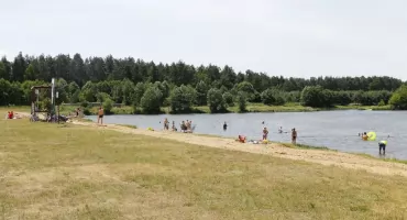 Kąpielisko w Zakrzówku Szlacheckim otwarte do 9 sierpnia. Gmina Ładzice zaprasza do wypoczynku i apeluje o zachowanie zasad bezpieczeństwa