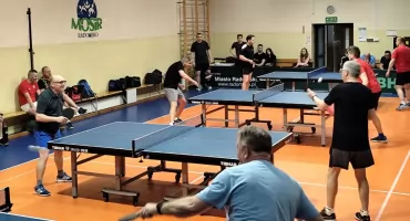 VIII Turniej Tenisa Stołowego. Najlepszym zawodnikiem Marcin Gałkowski
