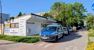 Funkcjonariusze KAS znów w Radomsku. Czytelnik: - No, w końcu się wzięli za te maszynki. Ale jak znam życie, to znów się gdzieś otworzą