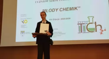 Kinga Kucharska, uczennica Dwójki, z sukcesami w dwóch naukowych konkursach