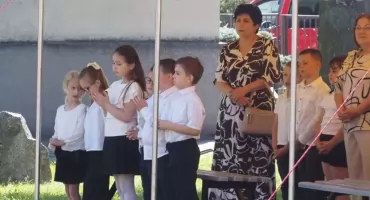 Jubileusz 50-lecia PSP nr 10 w Stobicku Miejskim. Szkoła ma swojego patrona i sztandar