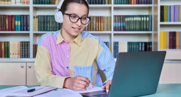 Najlepsze studia licencjackie - ranking zarobków po wybranych kierunkach już dostępny