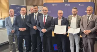 PKP wybuduje w Gomunicach dwa nowe parkingi dla podróżnych. 70 miejsc za milion złotych