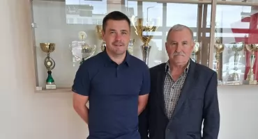 Świt Kamieńsk ponownie w okręgówce: Trener zrezygnował, trwają poszukiwania nowego