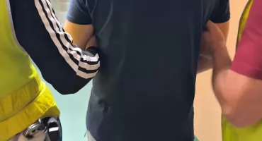 Pijany 49-latek z dwoma zakazami znów jechał autem. W końcu trafił do więziennej celi