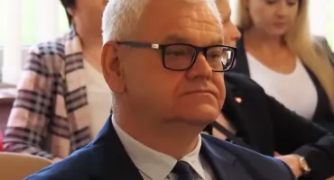 Po sprawie Shreka: Lepiej być Ślusarczykiem niż internetowym anonimem