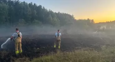 Kilka godzin osiem zastępów straży pożarnej gasiło pożar w Rudce