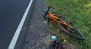 Służby ratunkowe wezwane na drogę krajową nr 91. 48-letnia kobieta zabrana do szpitala 
