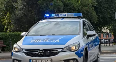 Kolizja na A1. Zderzyły się Nissan z Kią. 22-latka spieszyła się na lotnisko