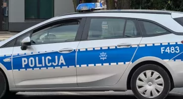 Wypadek w Bugaju Zakrzewskim. 63-letnia rowerzystka potrącona przez kierowcę Renault. 71-latek był “po spożyciu”