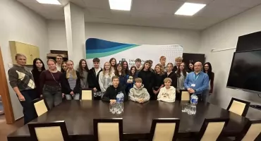 Uczniowie klasy biologiczno-chemicznej z II LO na lekcji w Uniwersyteckim Szpitalu Klinicznym