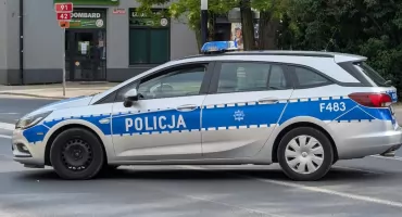 Jeździmy bez świateł albo z uszkodzonymi reflektorami. Policjanci wypisali prawie 500 mandatów