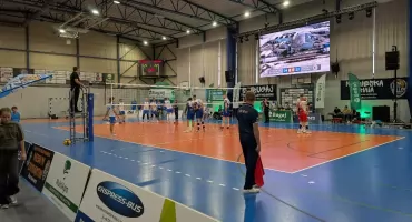 Przedsiębiorca twierdzi: Moja oferta była najlepsza. I składa skargę. Chodzi o nowy telebim i nagłośnienie w miejskiej hali sportowej