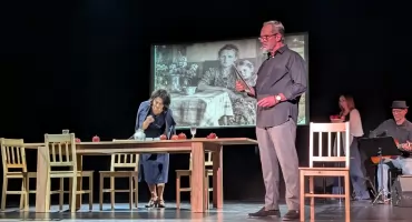 Festiwal 3xRóżewicz rozpoczęty. Najpierw wystawa fotograficzna, potem na scenę weszli aktorzy z Częstochowy