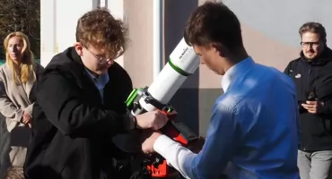 [FILM, ZDJĘCIA] Eltanin, czyli Powiatowe Uczniowskie Obserwatorium Astronomiczne w I LO otwarte